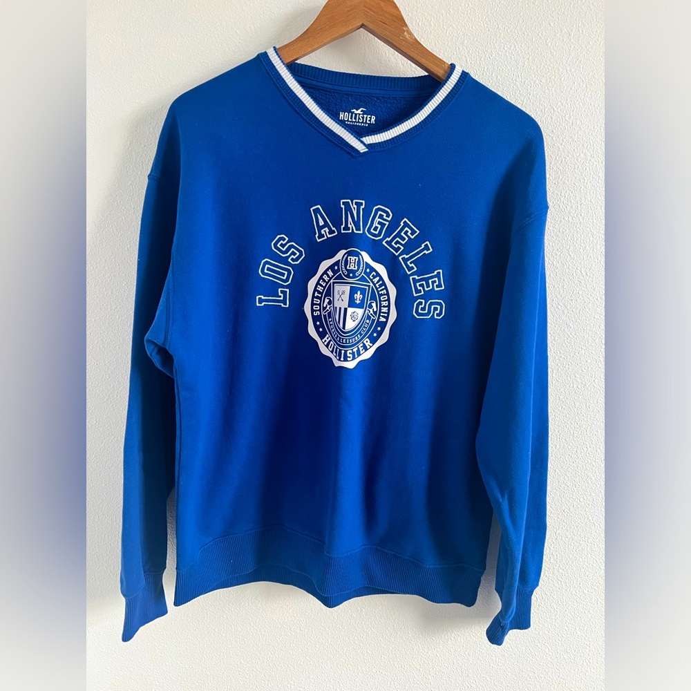 Hollister Varsity Vneck Los Angeles Sweatshirt Blue White  XS